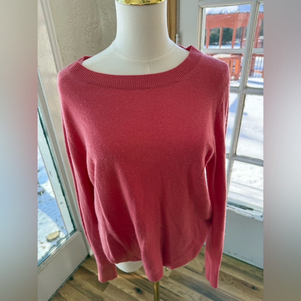 J CREW CASHMERE sweater in excellent condition size L